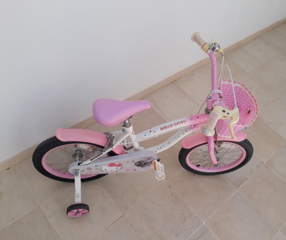 Sfax Sud Merkez Ouali Autre Autre Bicyclette 16 pouces pour fille hello kitty  safx