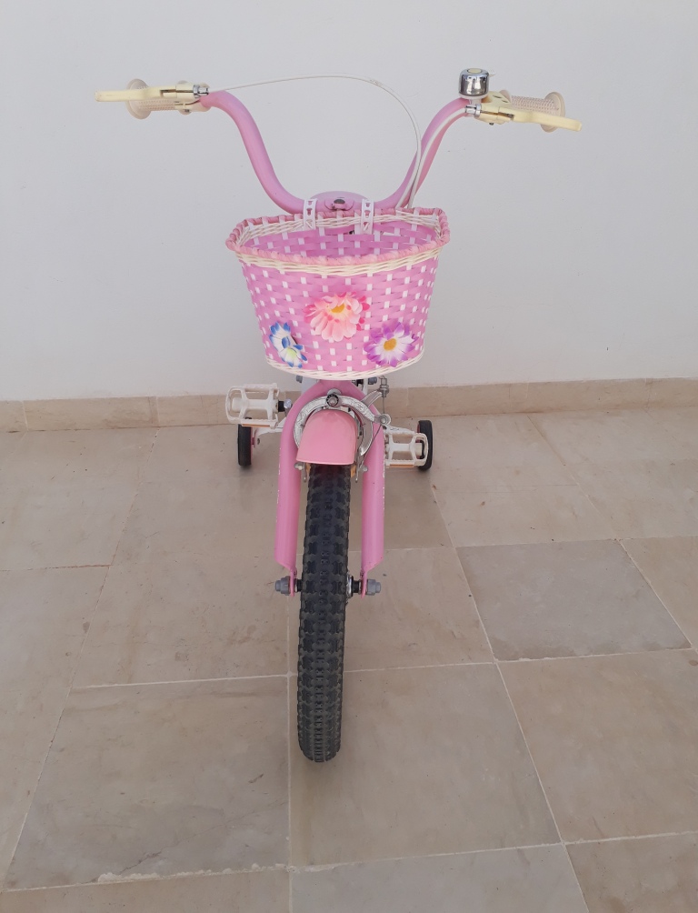 Sfax Sud Merkez Ouali Autre Autre Bicyclette 16 pouces pour fille hello kitty  safx