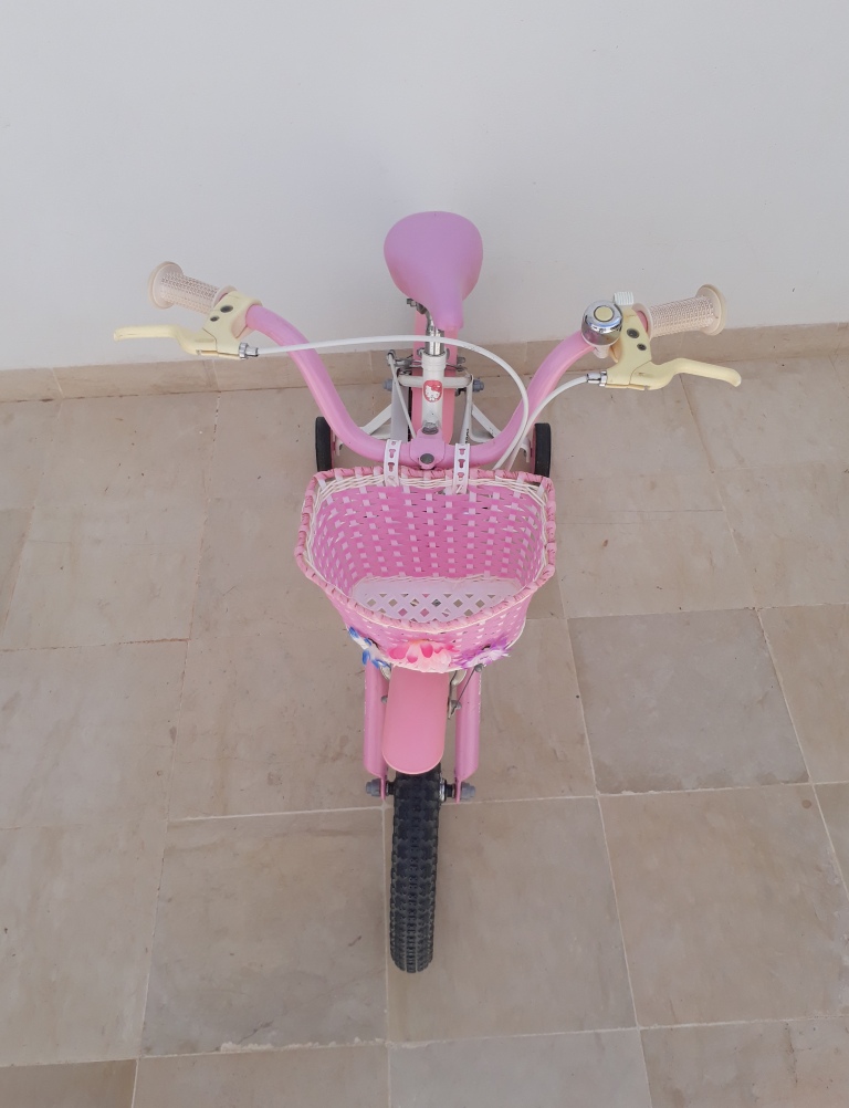 Sfax Sud Merkez Ouali Autre Autre Bicyclette 16 pouces pour fille hello kitty  safx