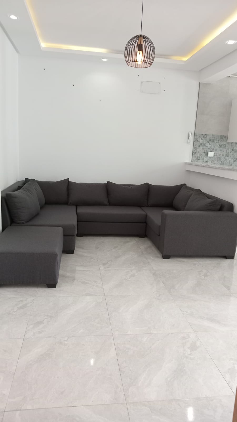 Ain Zaghouan Ain Zaghouan Location Appart. 2 pices S plus un lumineux  l'aouina