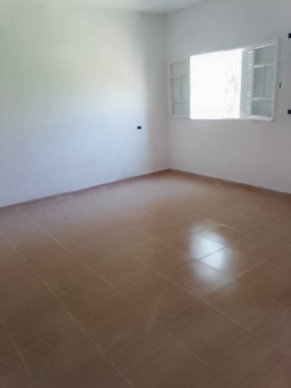 Ras Jebel Ras Jebel Vente Appart. 2 pices Maison rasjbel  terrain 308 m 2  700m de rue