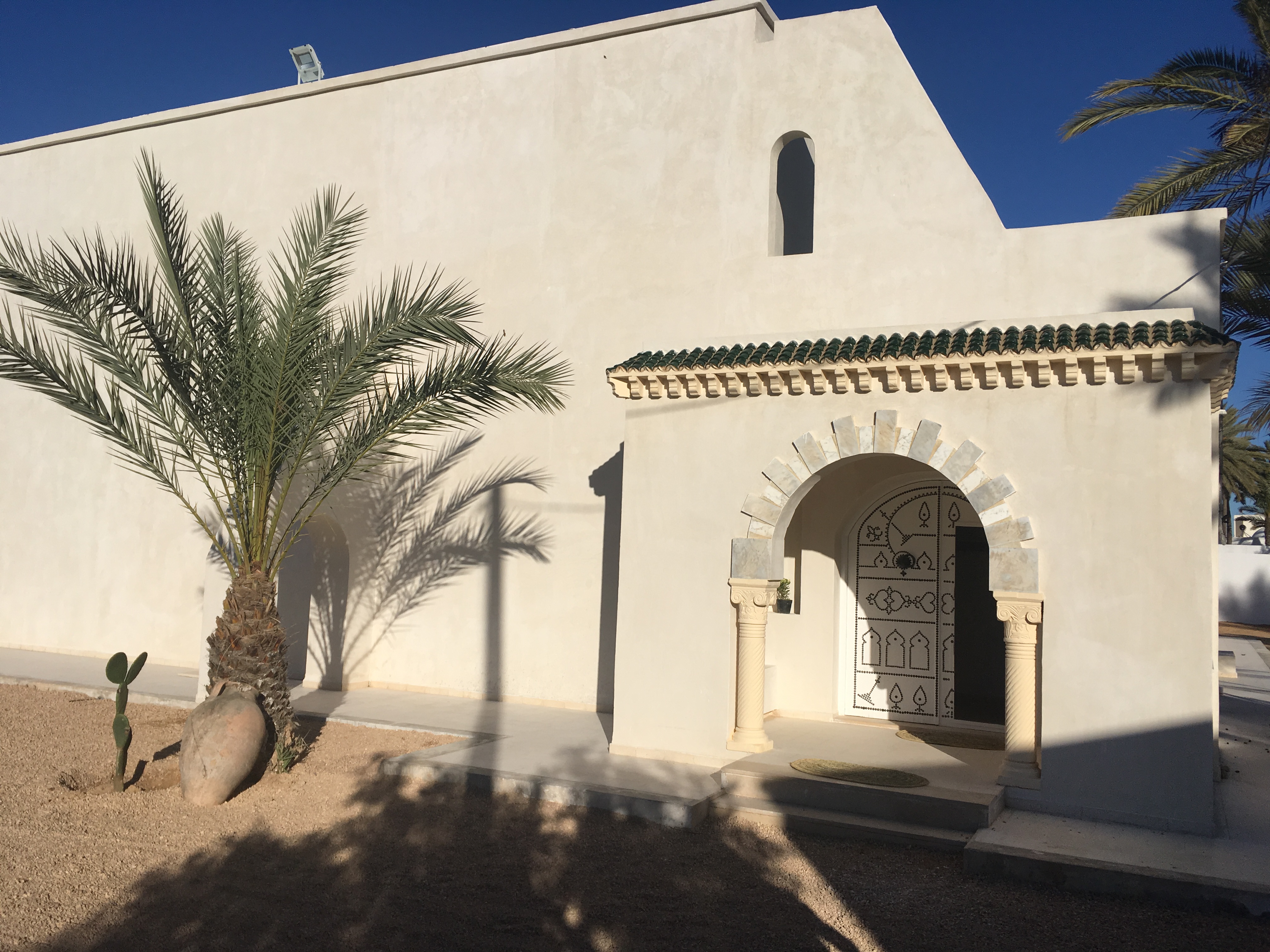 Djerba - Midoun El Hadadda Vente Appart. 5 pices+ Maison d'hte avec 5 suites