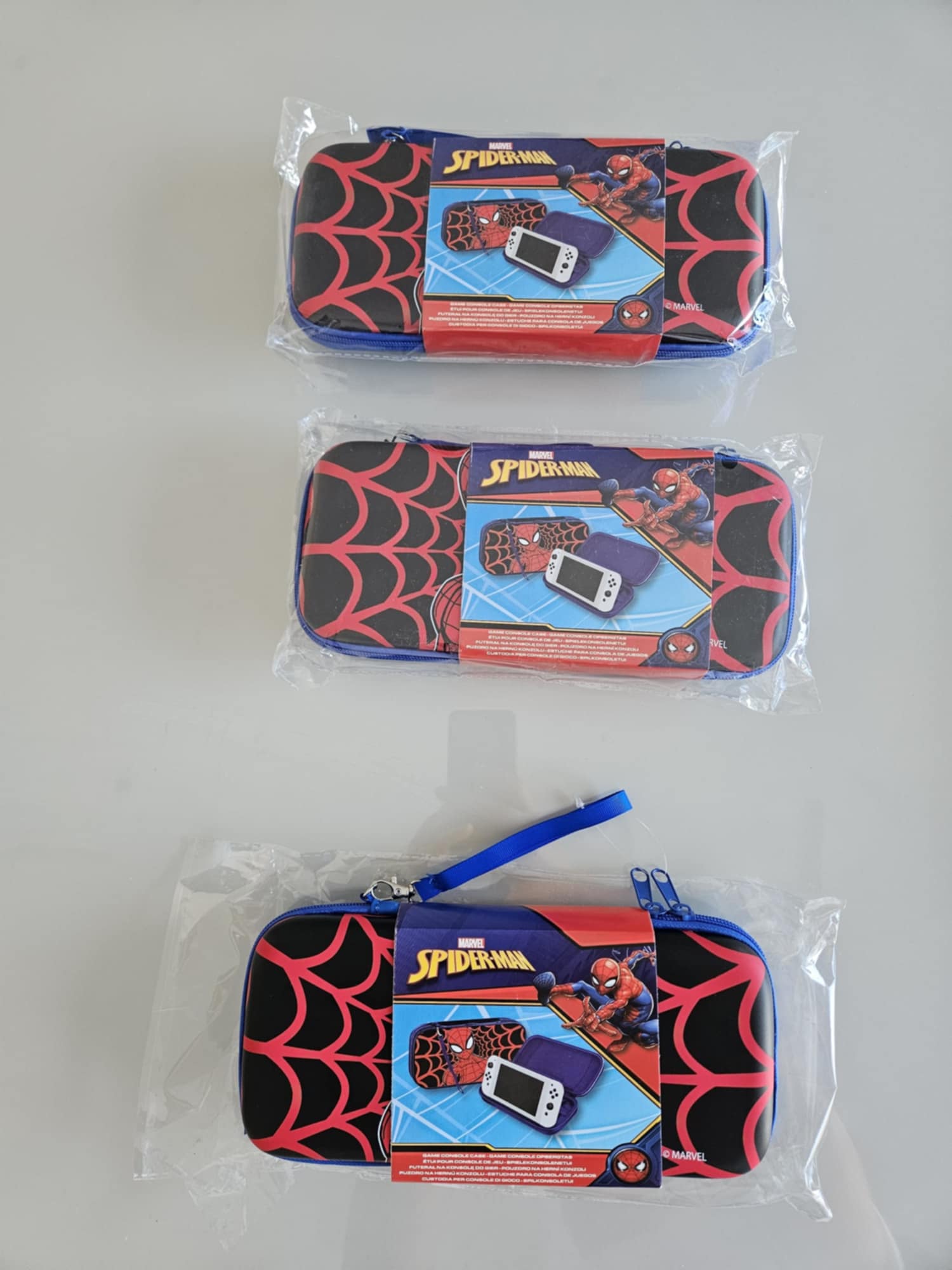Raoued Cite El Ghazala 1 Jouet Autre Trois etuis  spiderman console nintendo