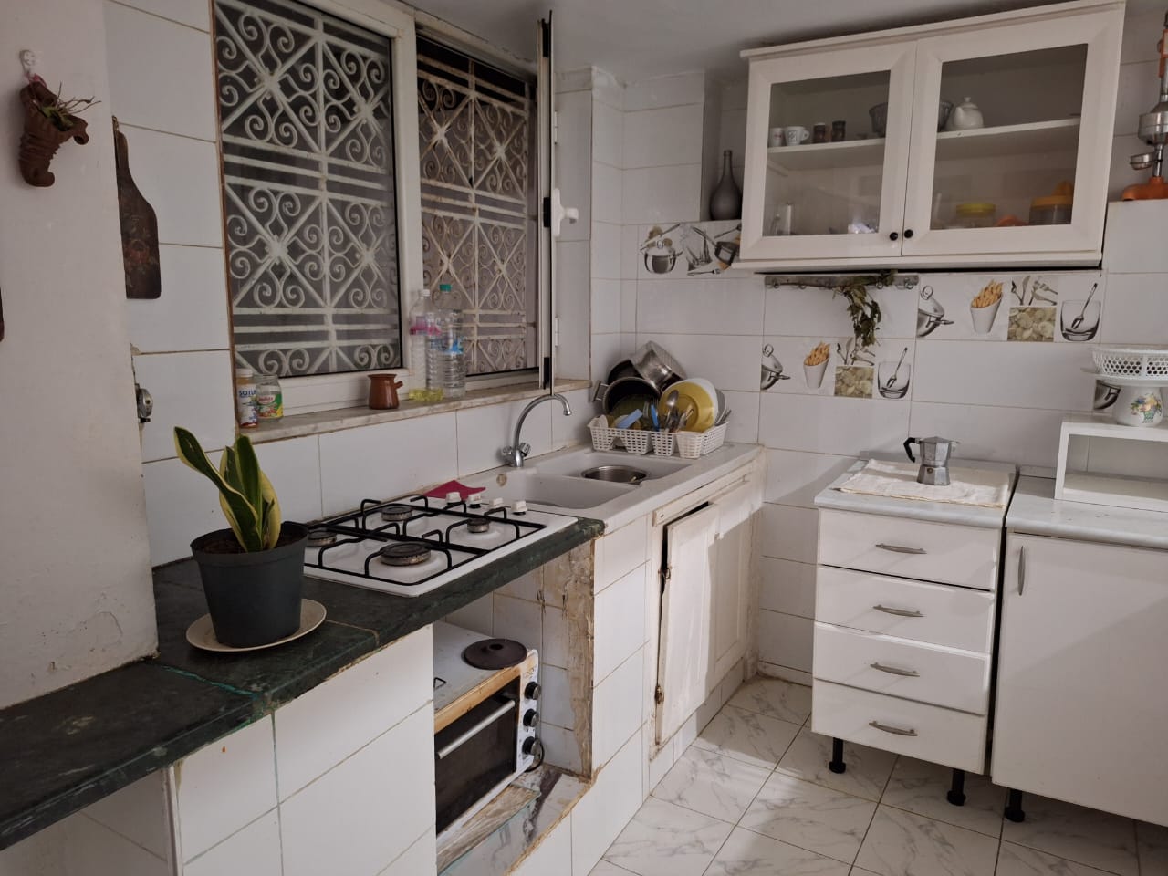 Ezzahra Ezzahra Location Appart. 2 pices Studio s1 meubl  ezzahra