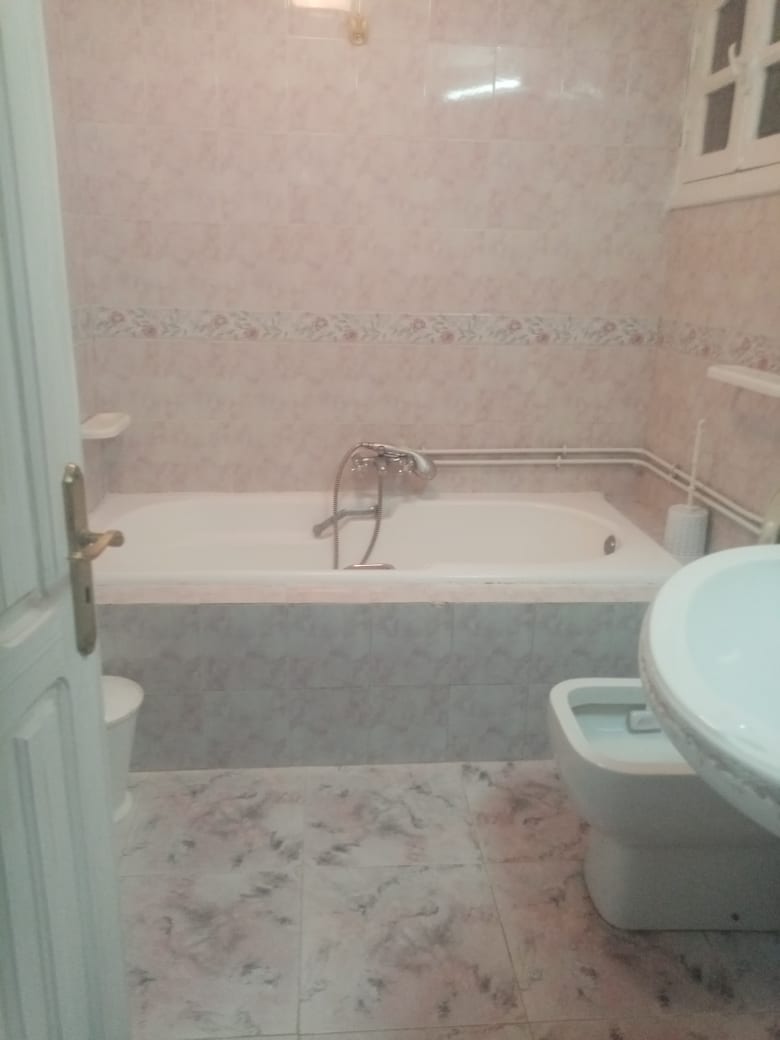 La Marsa Marsa Safsaf Location Appart. 2 pices Appt s1 tres propre meuble a la marsa ville