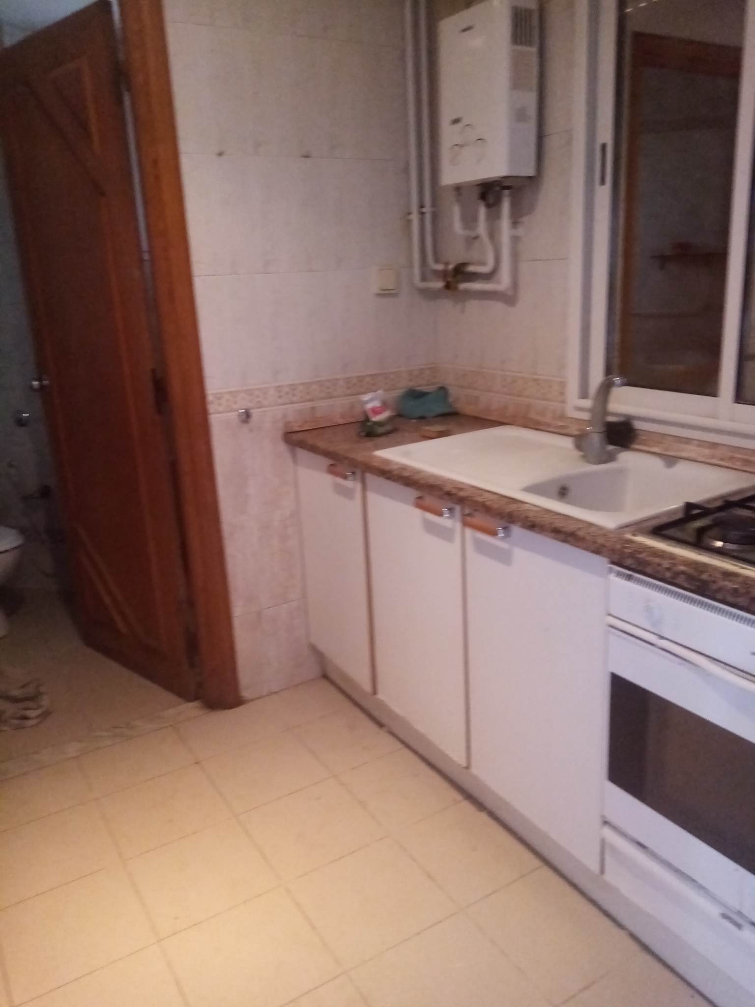 Bab Bhar Republique Location Appart. 2 pices S1 tres propre meuble residence gardee au passage
