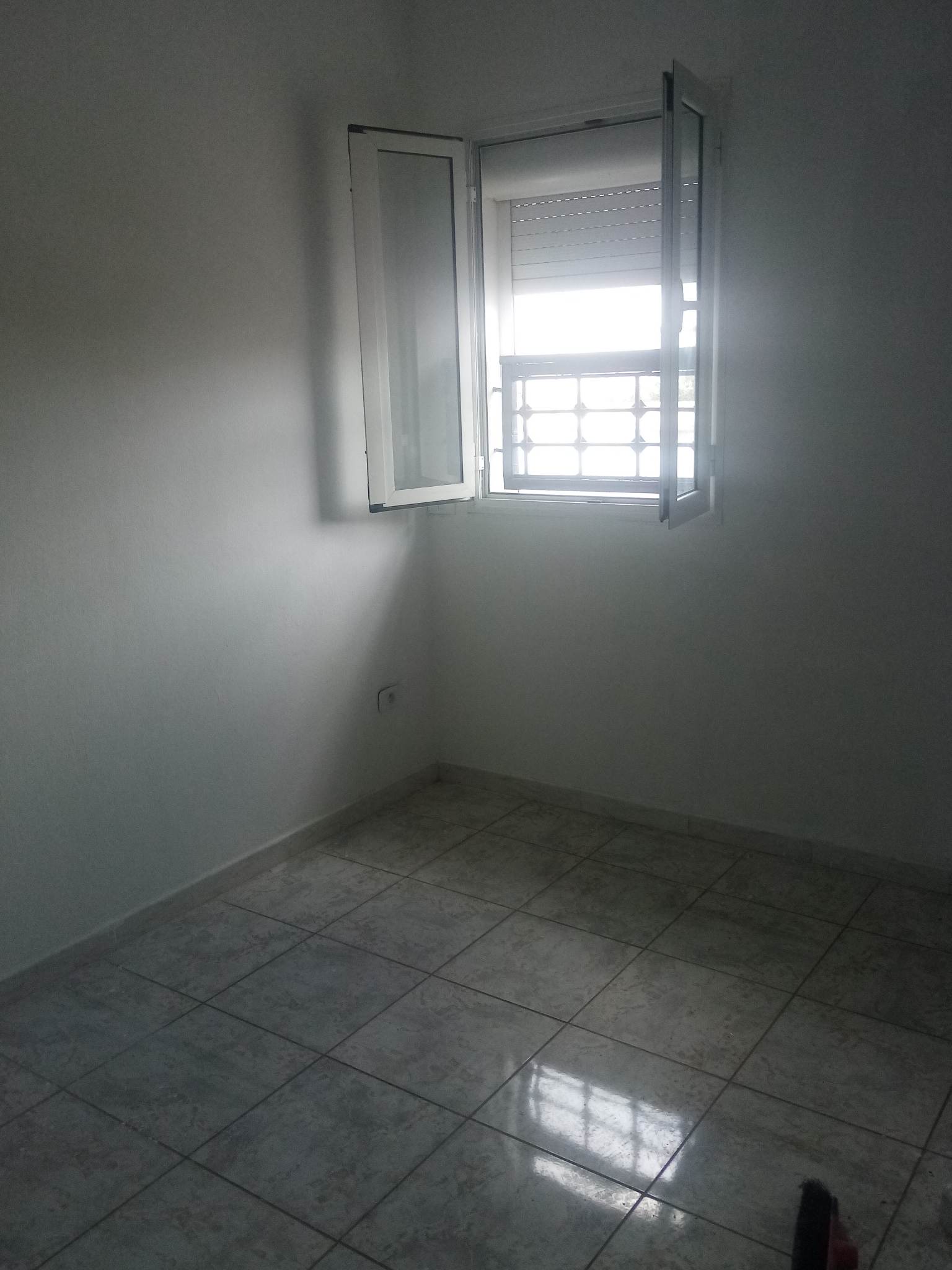 Carthage Salambo Location Appart. 2 pices Appt s1 trs propre prs ambassade de cameroun