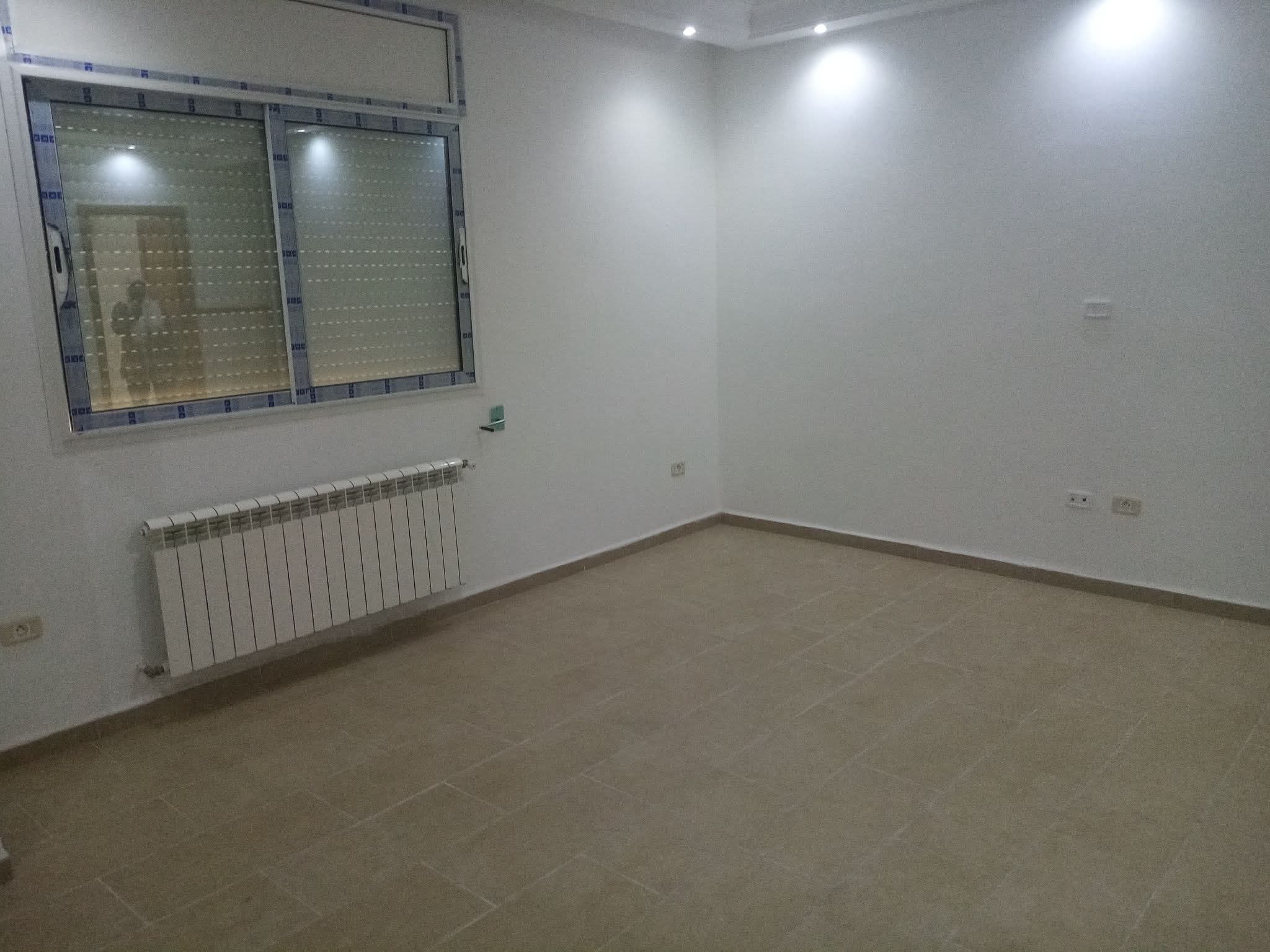 Carthage Carthage Location Appart. 4 pices Etage haut standing s3 cite bounouk carthage