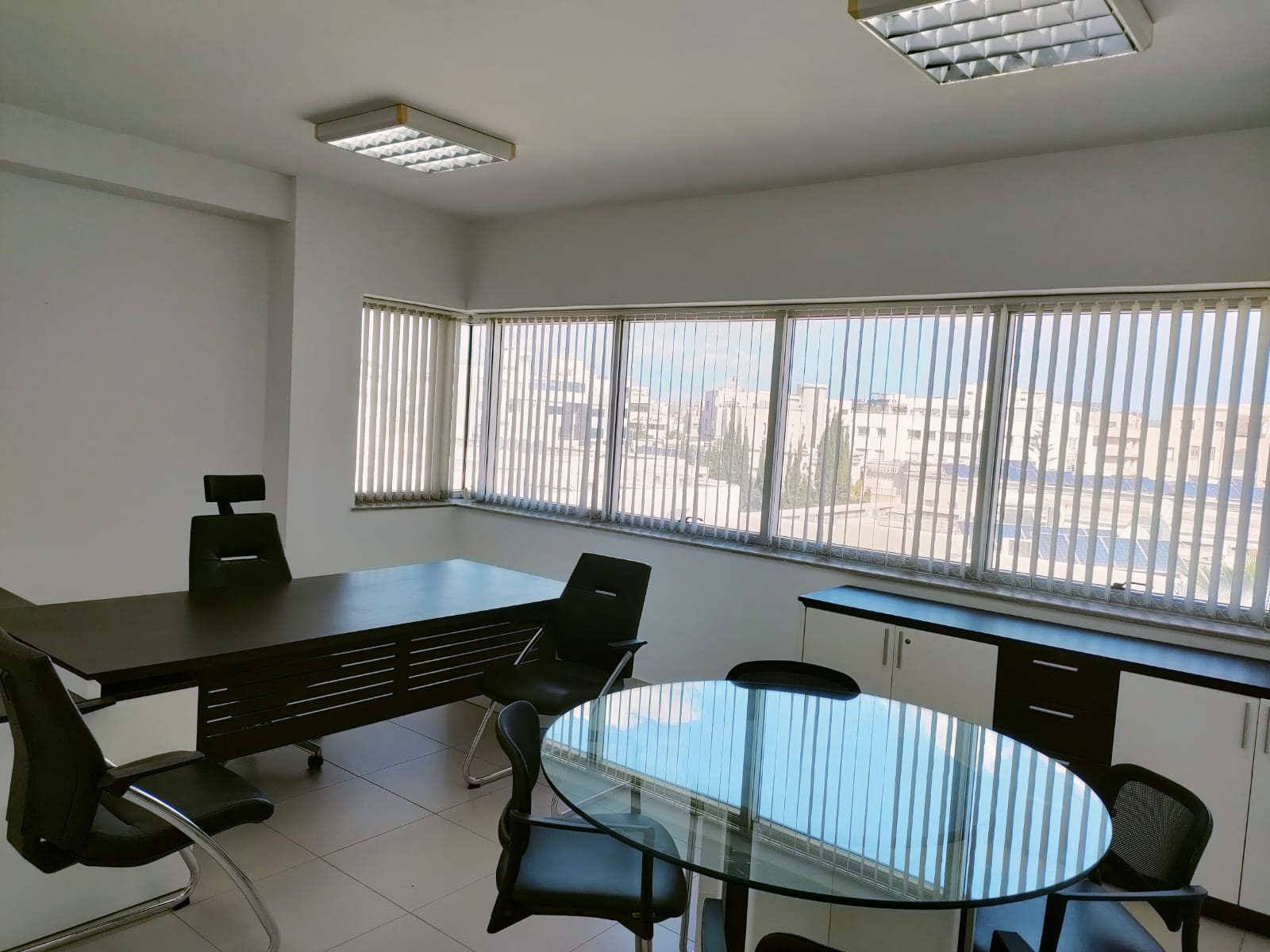 La Marsa Berge Du Lac Autres meubles Autres Luxueux bureau direction complet meubles mezghani