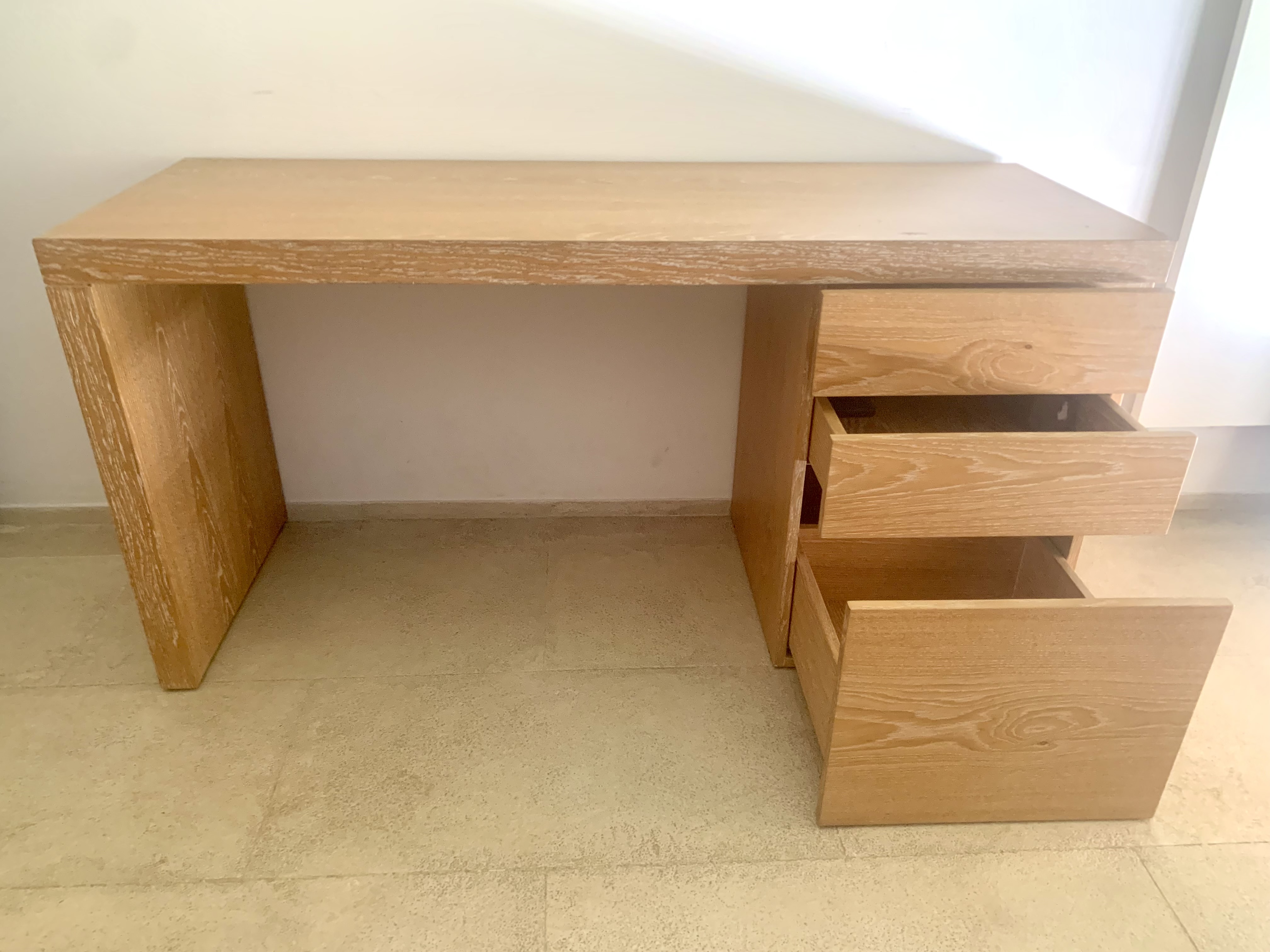 El Menzah Mutuelle Ville Meubles de bureau Bureaux - Tables 3 bureaux en bois de chne