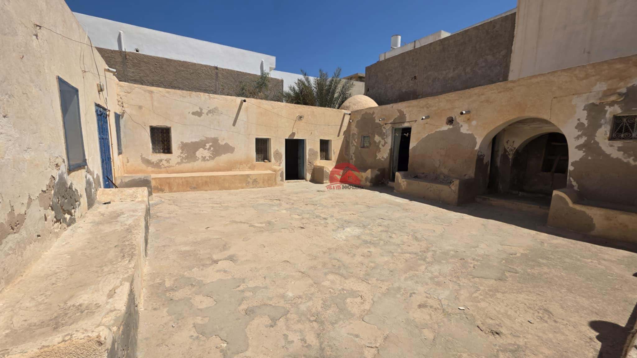 Djerba - Houmet Essouk Djerba  Vente Maisons Houch djerbien a houmt souk djerba zu ref h721