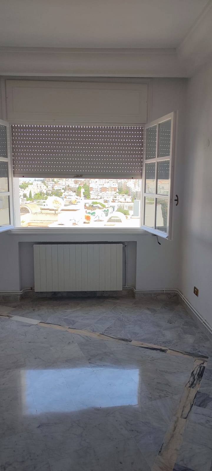 Ariana Ville Cite Ennasr 2 Vente Appart. 3 pices Appartement dans une rsidence calme