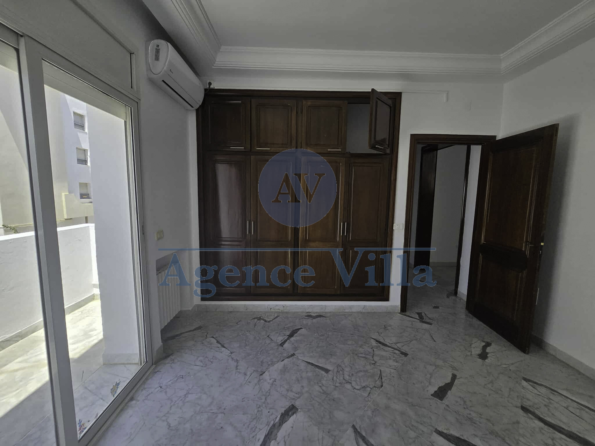 La Marsa Marsa Ennassim Location Maisons Une villa s4 avec jardin  la marsa
