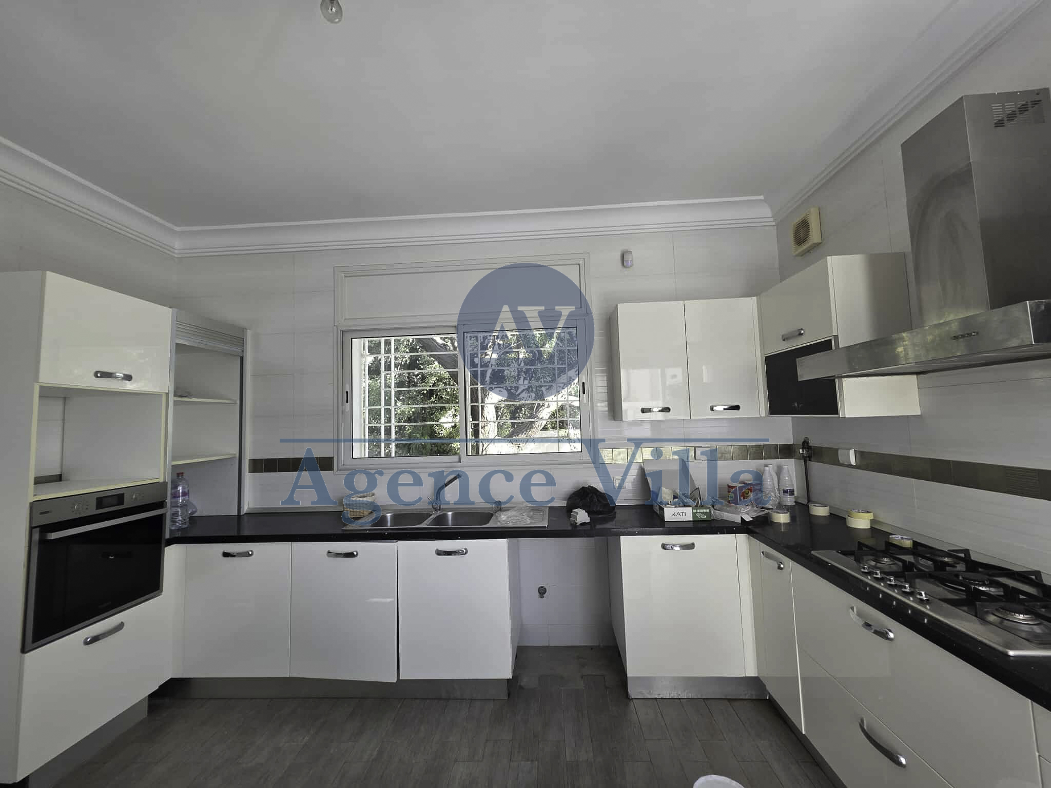 La Marsa Marsa Ennassim Location Maisons Une villa plain pied  la marsa