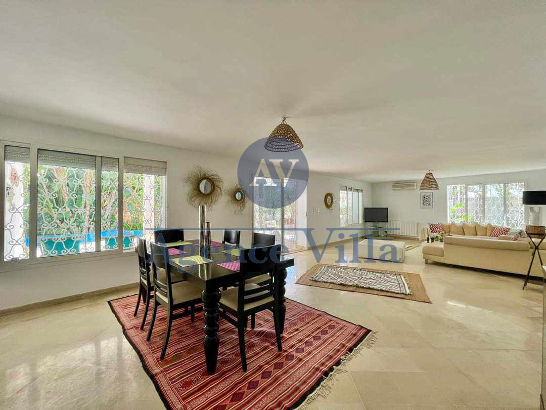 La Marsa Marsa Ennassim Location Appart. 4 pices Un rez de chausse de villa  gammarth