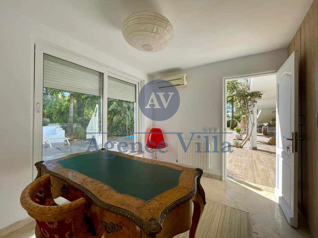 La Marsa Marsa Ennassim Location Appart. 4 pices Un rez de chausse de villa  gammarth