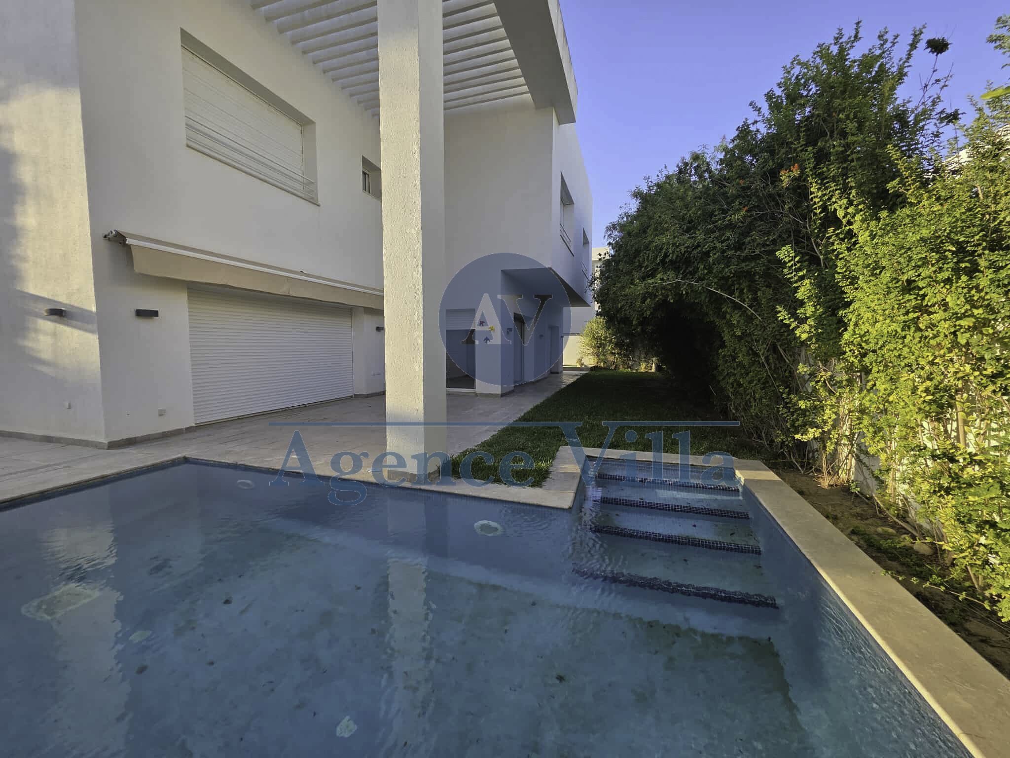 La Marsa Gammart Location Maisons Une superbe villa s5  gammarth