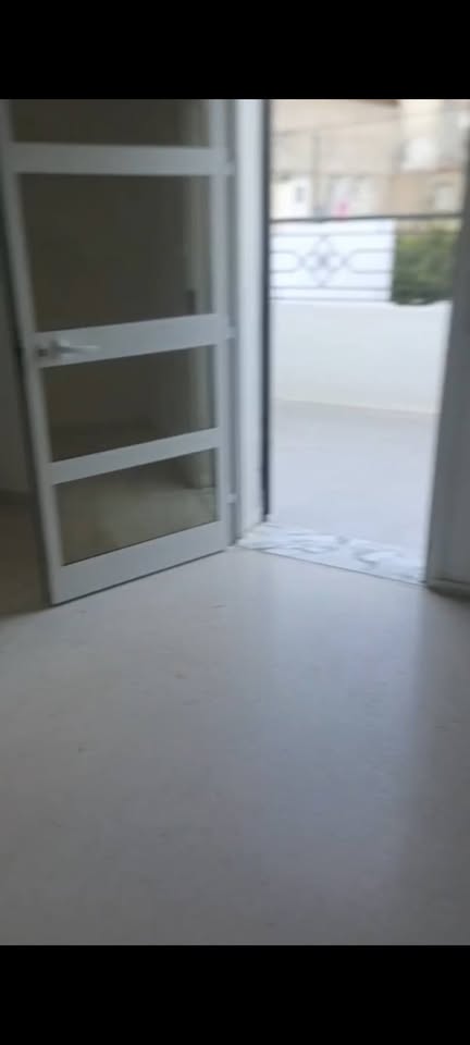La Soukra Borj Louzir Location Appart. 1 pice tage de villa bourj    louzir