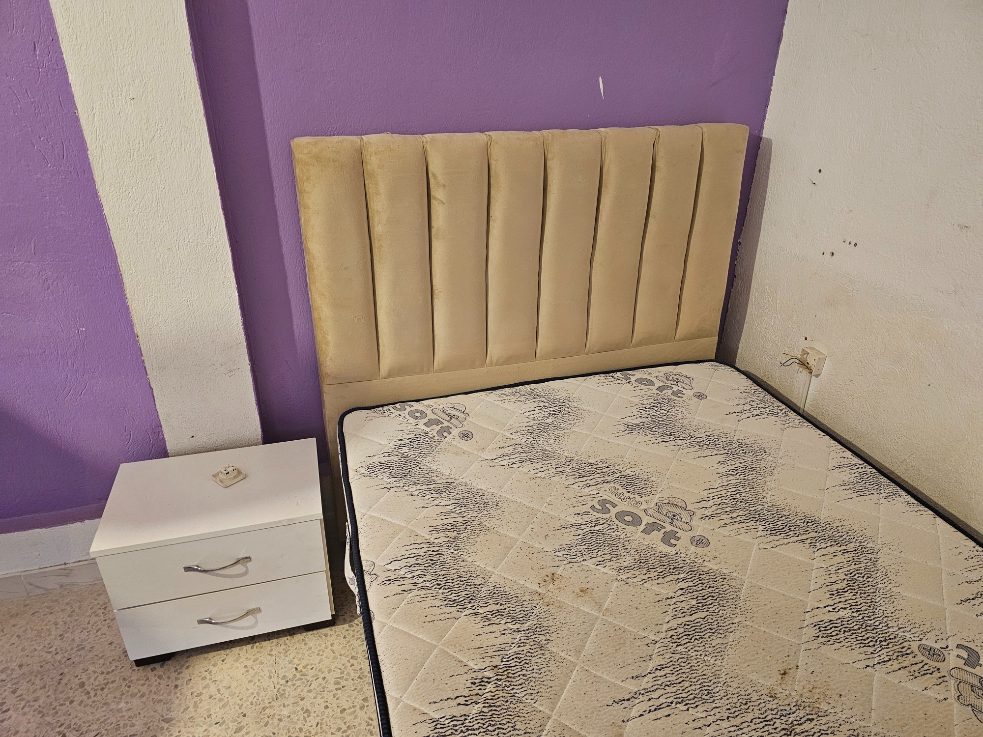 Hammam Chatt Borj Cedria Chambres  coucher Lits Etudiant vend