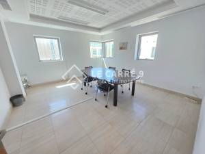 La Marsa Berge Du Lac Location Appart. 1 pice Un luxueux bureau a5 au lac 2