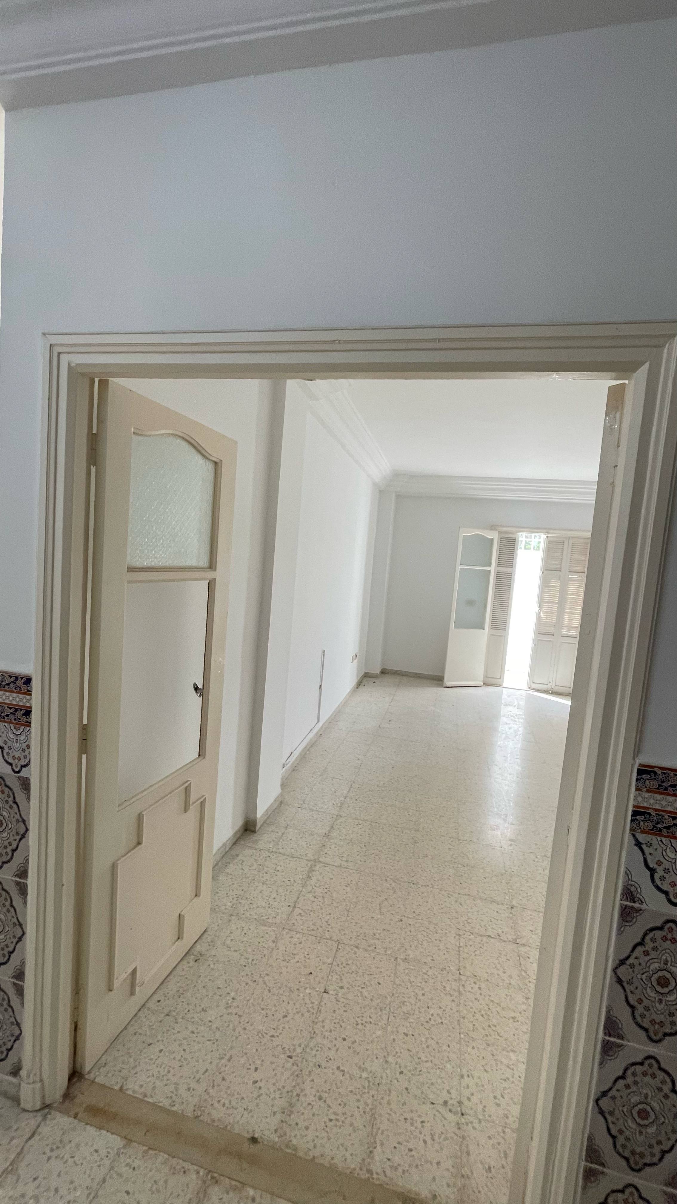 Ariana Ville Ariana Vente Appart. 3 pices Bel appartement s plus 2 au rdc  ariana
