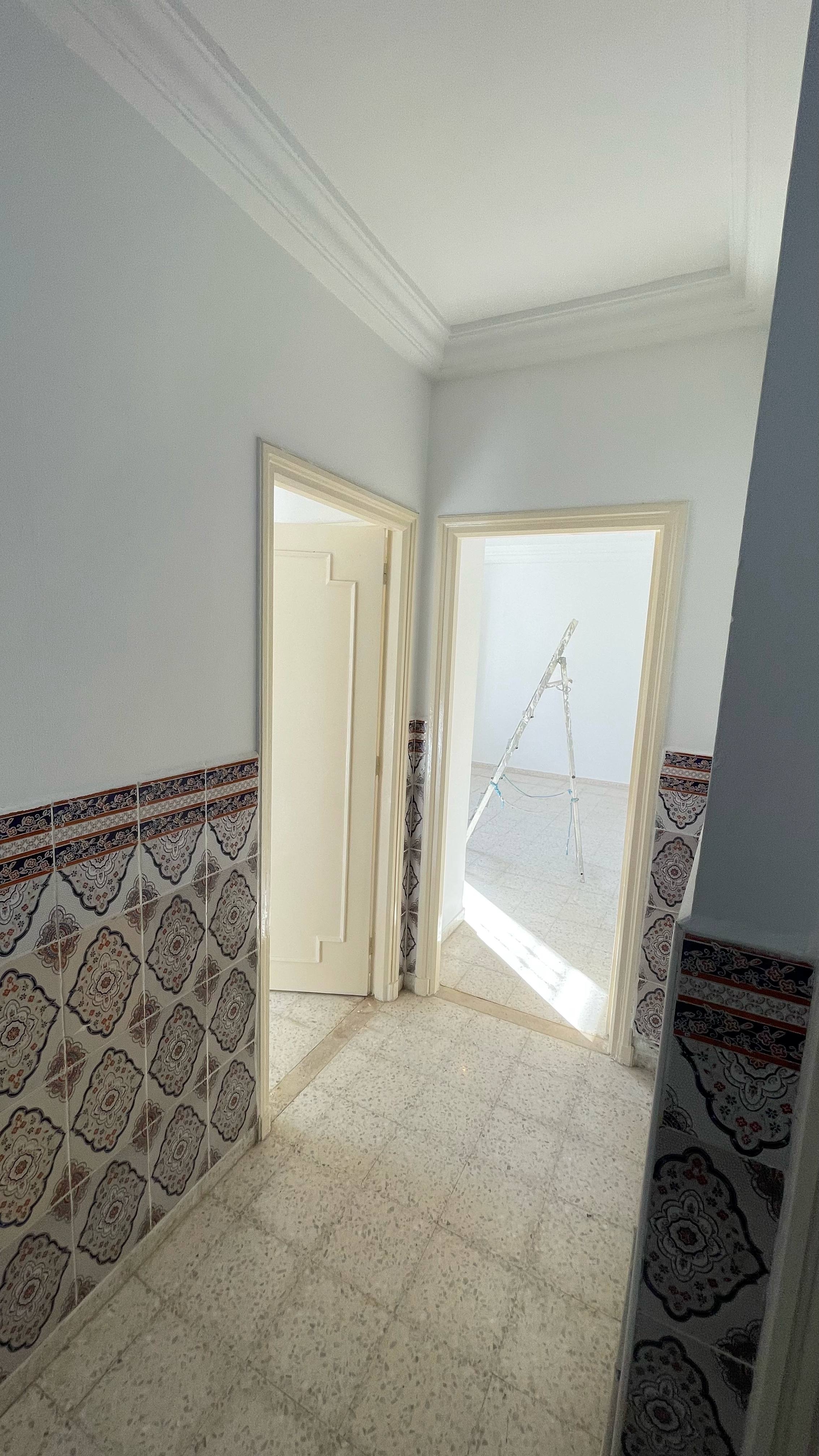 Ariana Ville Ariana Vente Appart. 3 pices Bel appartement s plus 2 au rdc  ariana