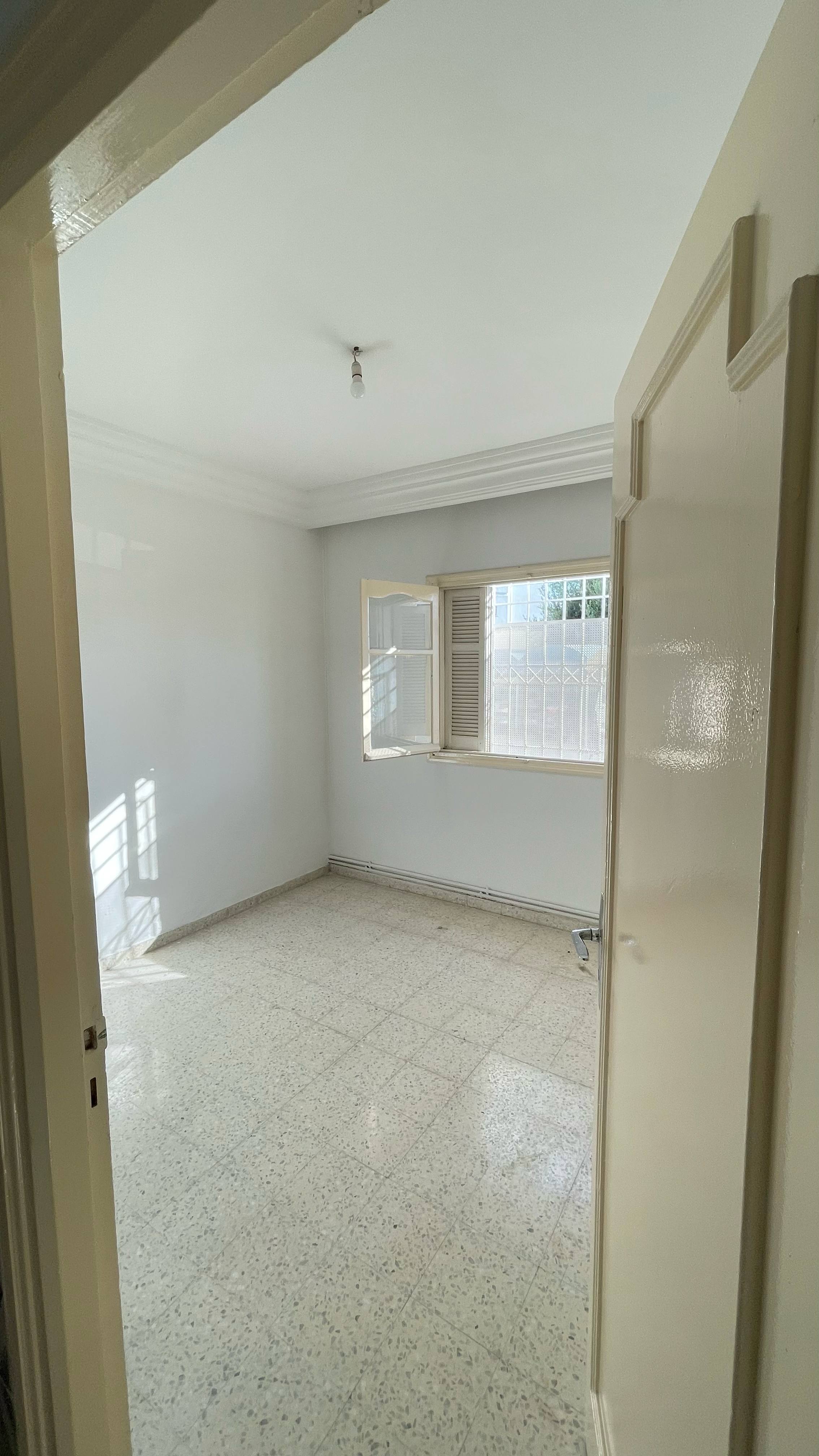 Ariana Ville Ariana Vente Appart. 3 pices Bel appartement s plus 2 au rdc  ariana