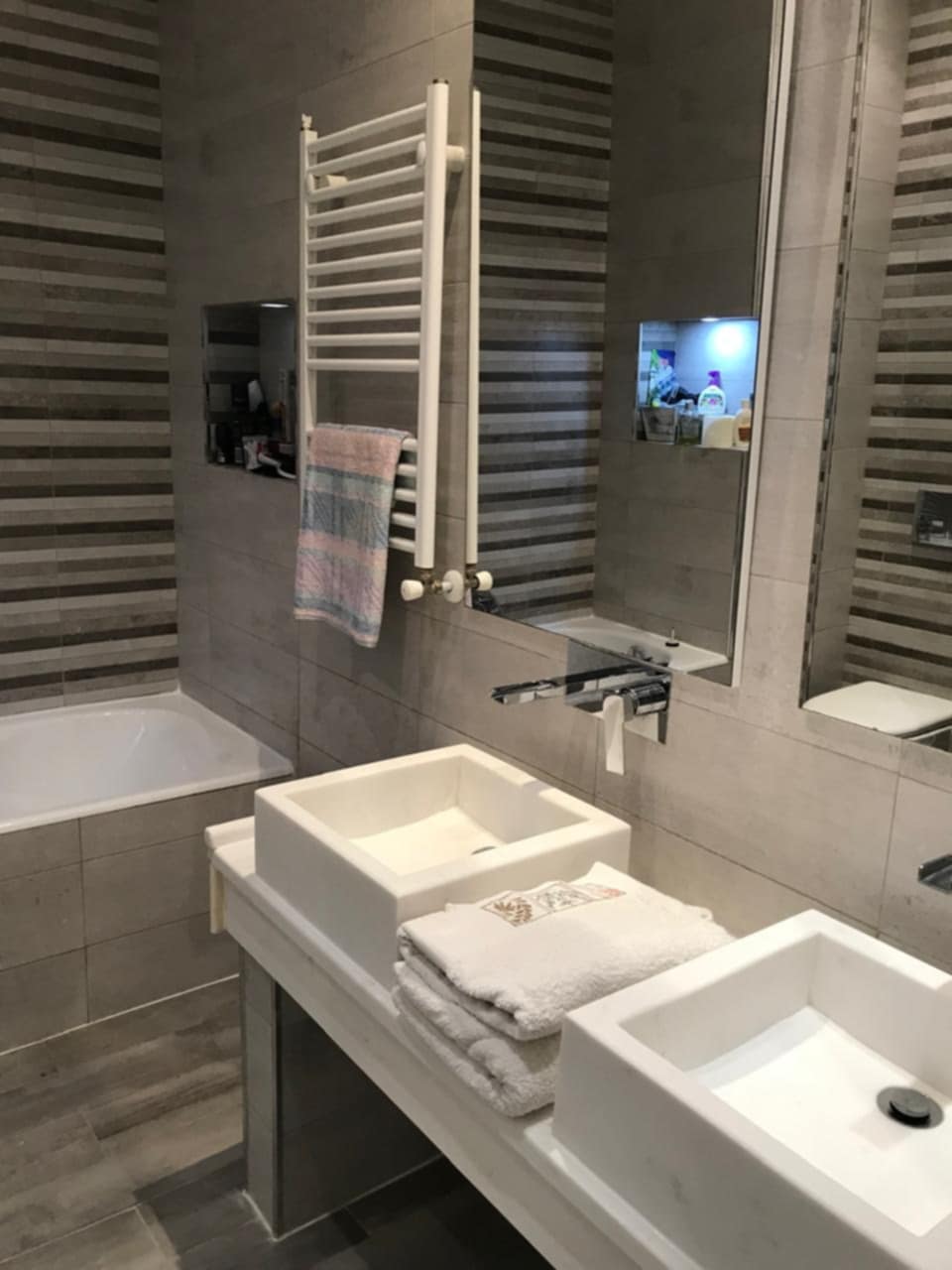 La Marsa Gammart Vente Appart. 3 pices Joli appartement s plus3 rdc au gammarth