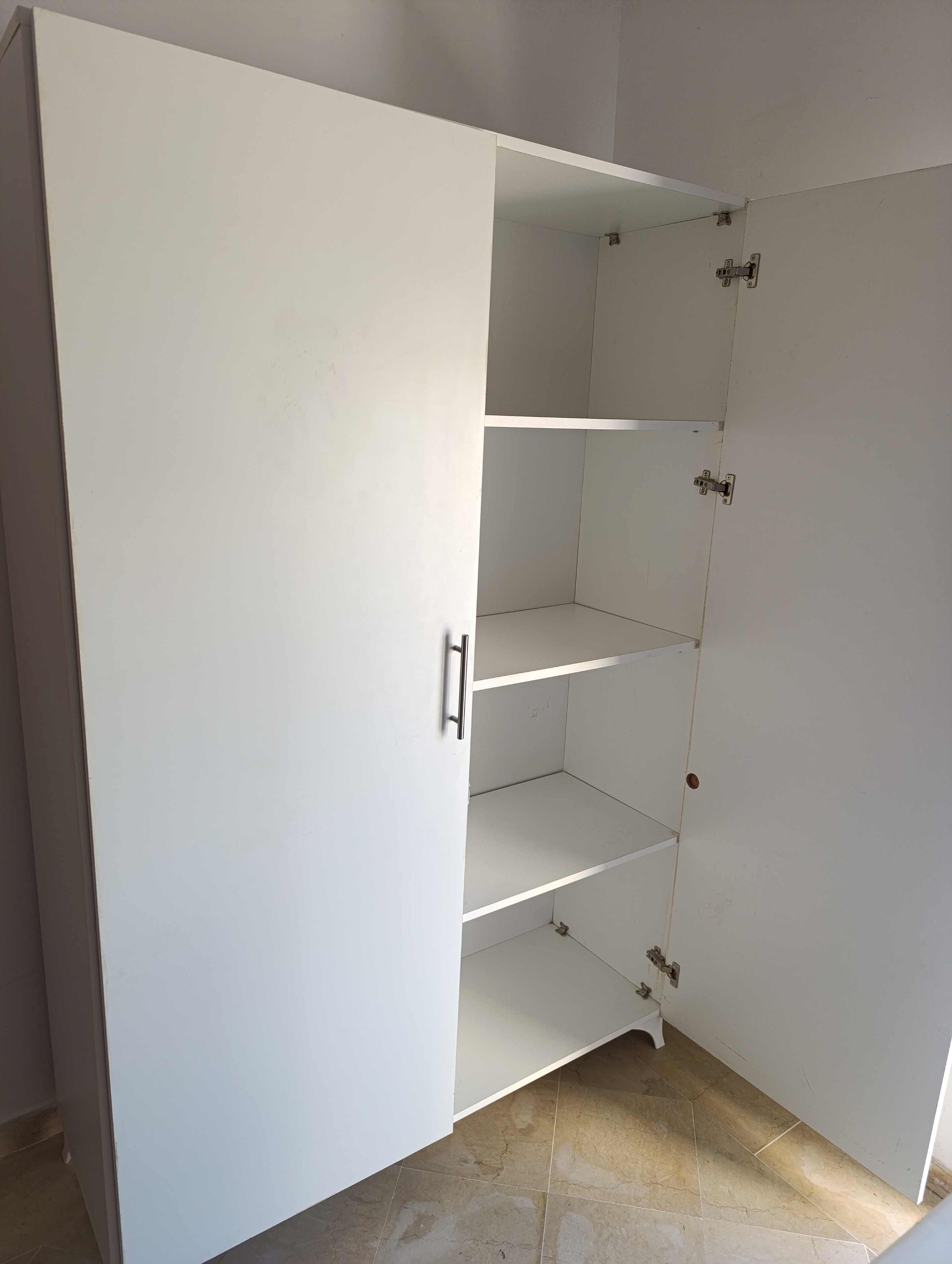 Cite El Khadra Zone urbaine nord Meubles d'enfant Chambres d'enfant Ensemble chambre bb commode armoire et lit bb
