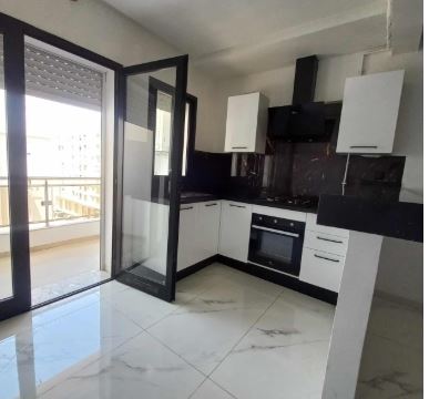 La Marsa El Aouina Location Appart. 2 pices Appartement splus 1  lwahat