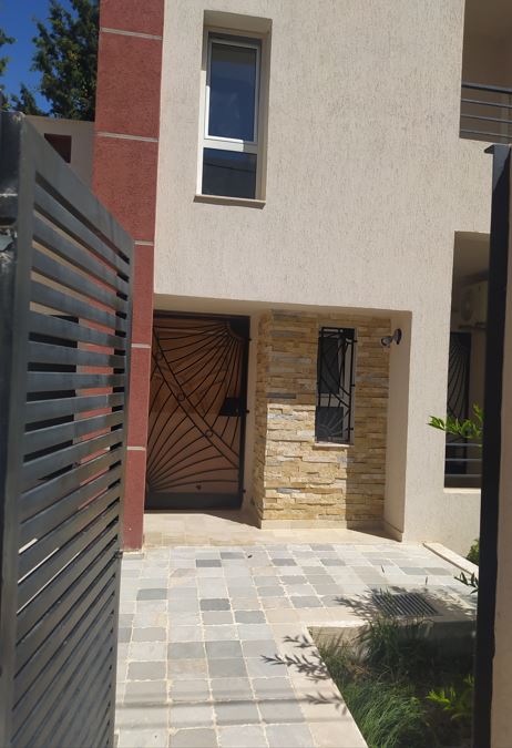 Bizerte Nord Cite El Korniche 1 Location Maisons Etage d'une maison