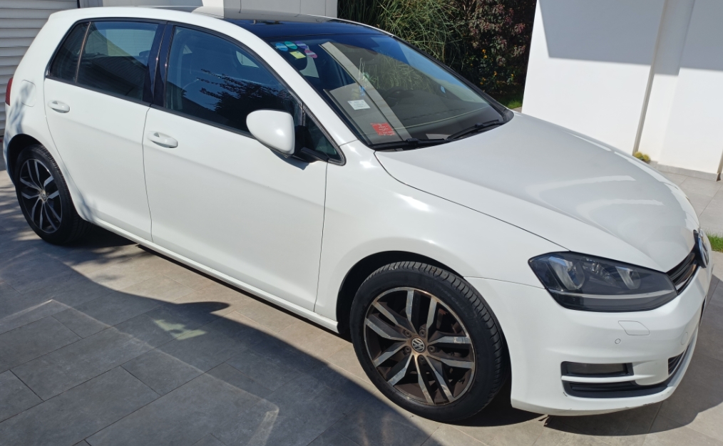 El Menzah El Menzah 9 Volkswagen Golf 7 Golf 7 1 2 tsi boite auto et toit ouvrant