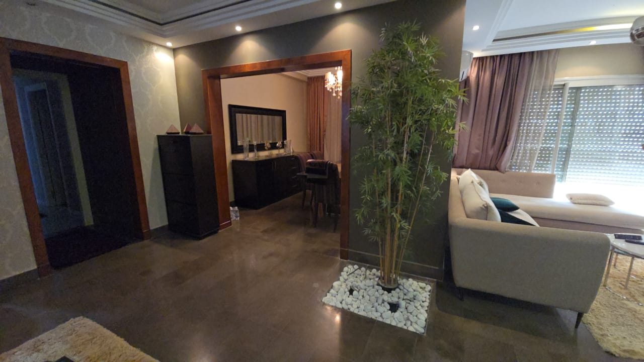 Mnihla Jardins d'el Menzah Vente Appart. 5 pices+ Un grand appartement s 4