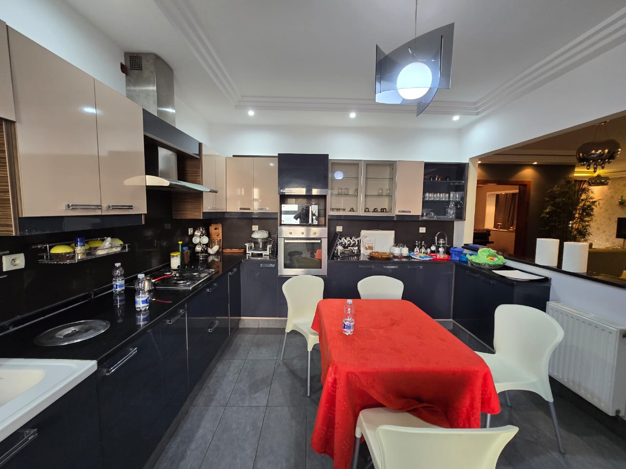 Mnihla Jardins d'el Menzah Vente Appart. 5 pices+ Un grand appartement s 4