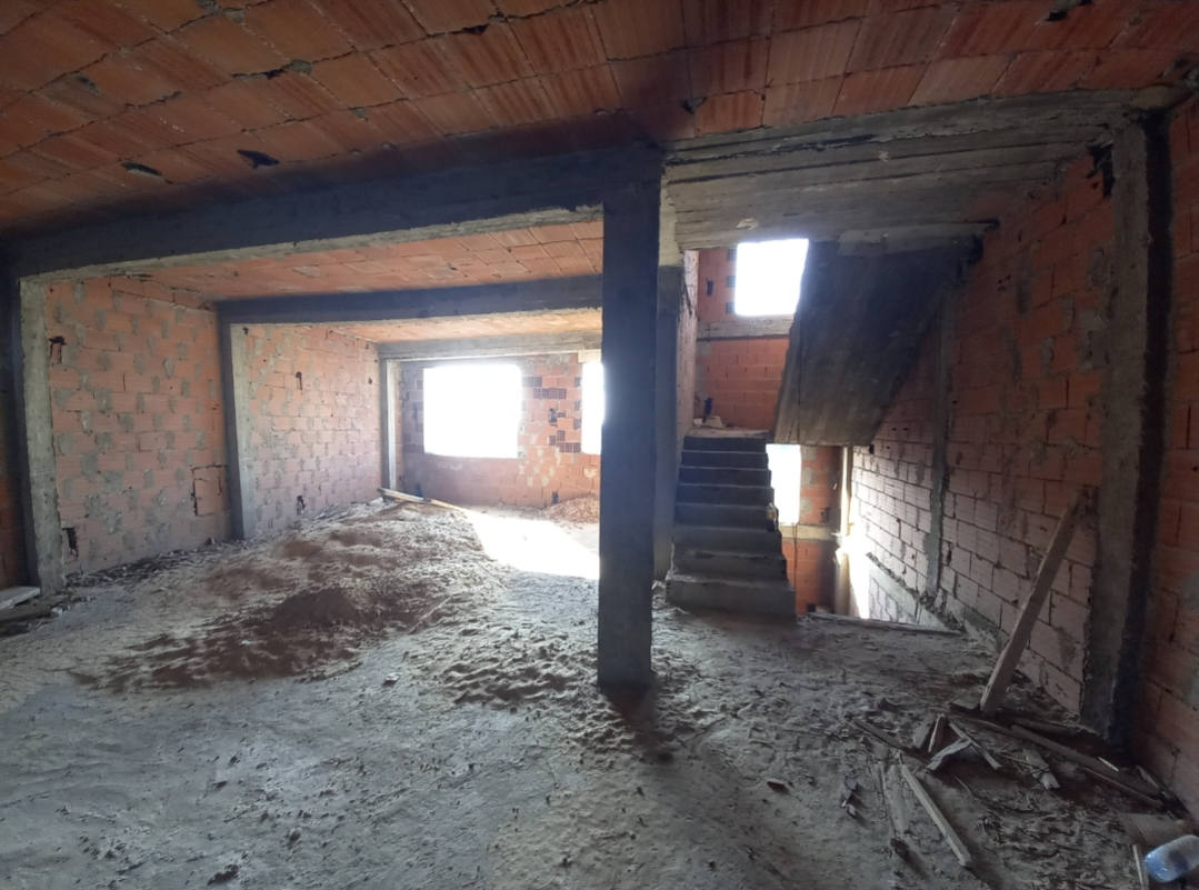 Le Bardo Khaznadar Vente Surfaces Etage d'immeuble inachev