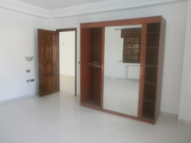 La Marsa Gammart Location Maisons Villa en tres bonne etat et de standing