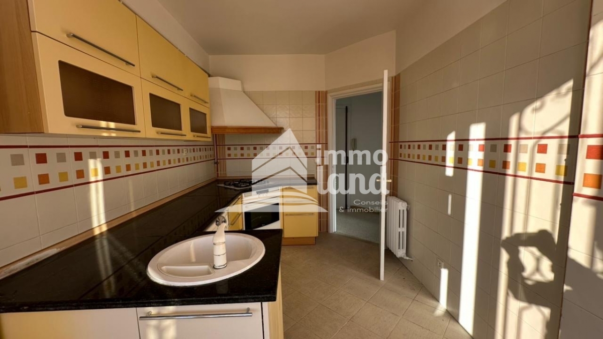 La Marsa Cite El Khalil Location Appart. 2 pices Appartement s1 vide  la marsa