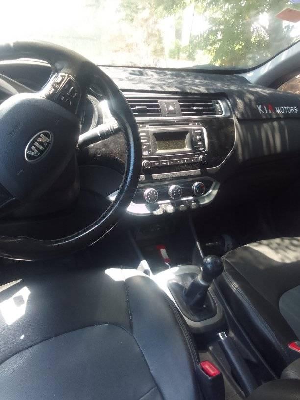 Rades Chouchet Rades Kia Rio Kia rio premire main