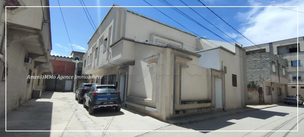 Ben Arous Ben Arous Vente Maisons Villa de 04 appartements  naasen