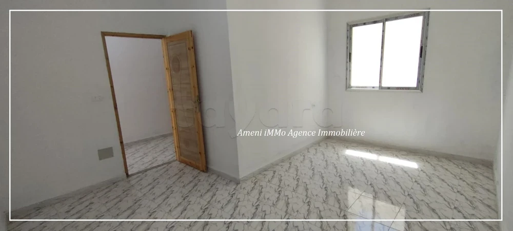 Ben Arous Ben Arous Vente Maisons Villa de 04 appartements  naasen
