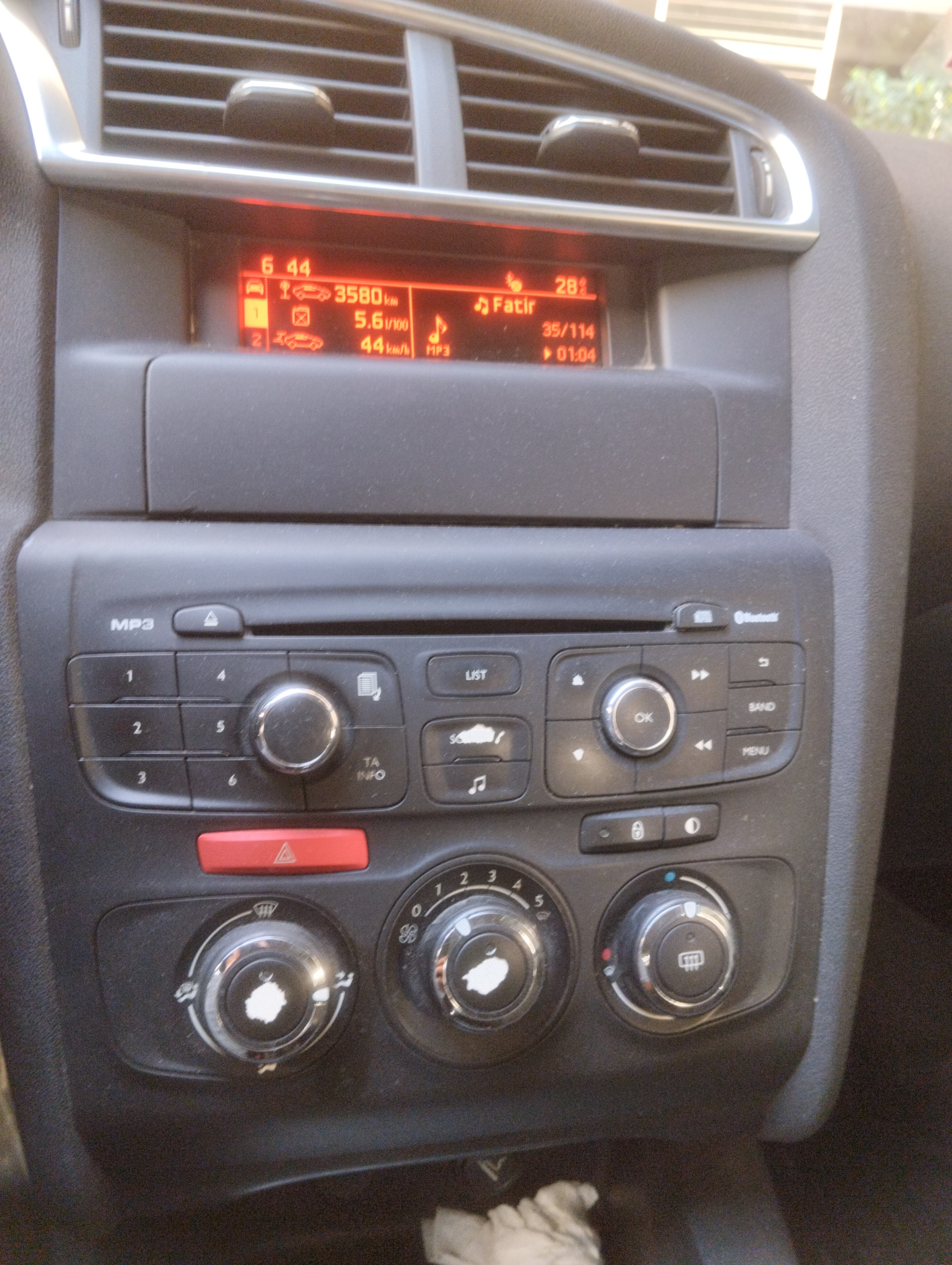 Ariana Ville Cite Ennasr 2 Citroen C4 C4 diesel hdi