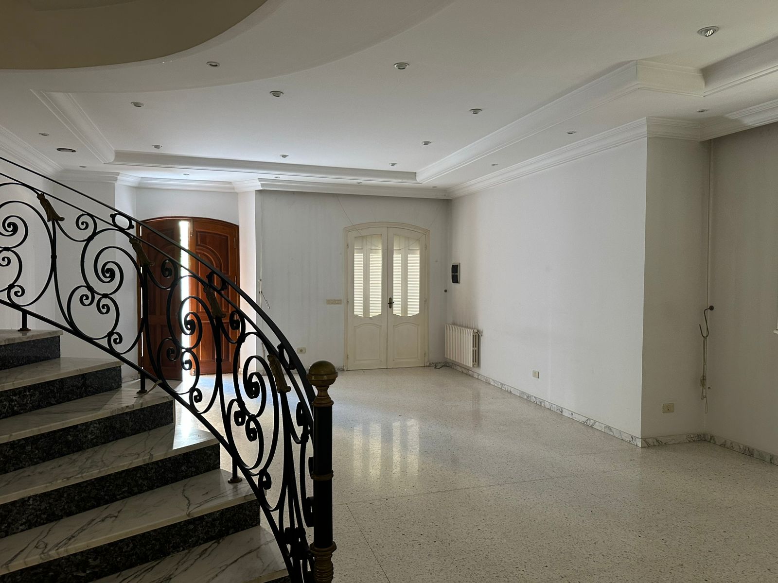 Sousse Jaouhara Cite Sahloul Bureaux & Commerces Bureau Local  bureaux rdc  villa en triplex sahloul