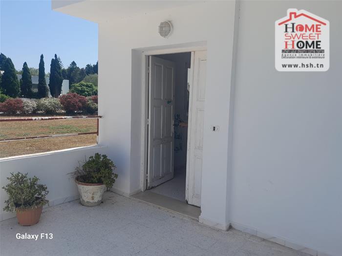Carthage Cartage Byrsa Bureaux & Commerces Surfaces Local commercial yolanda  carthage byrsa