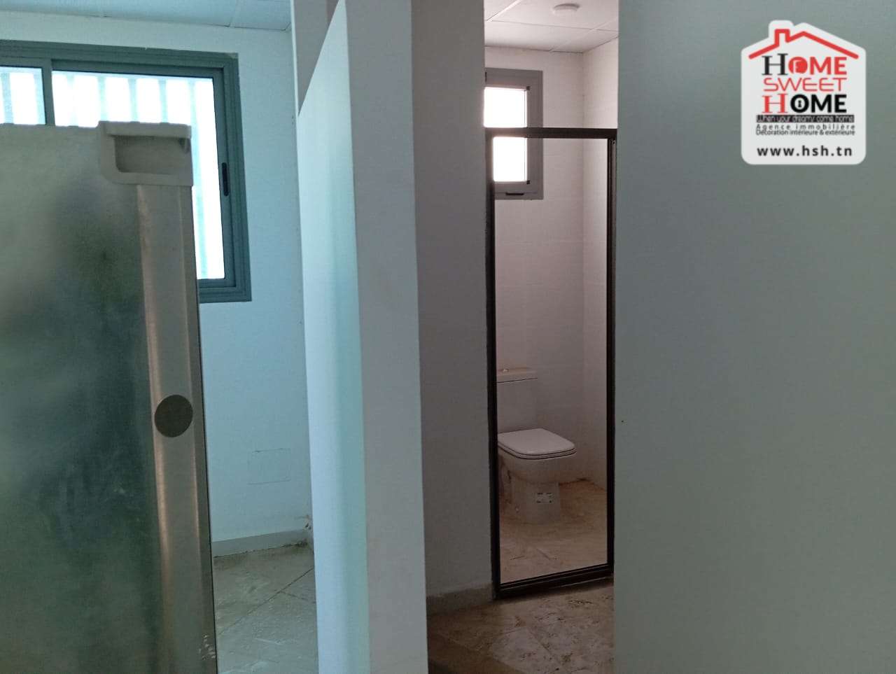 La Soukra Charguia 2 Bureaux & Commerces Fond de Commerce Espace urbain  charguia 2