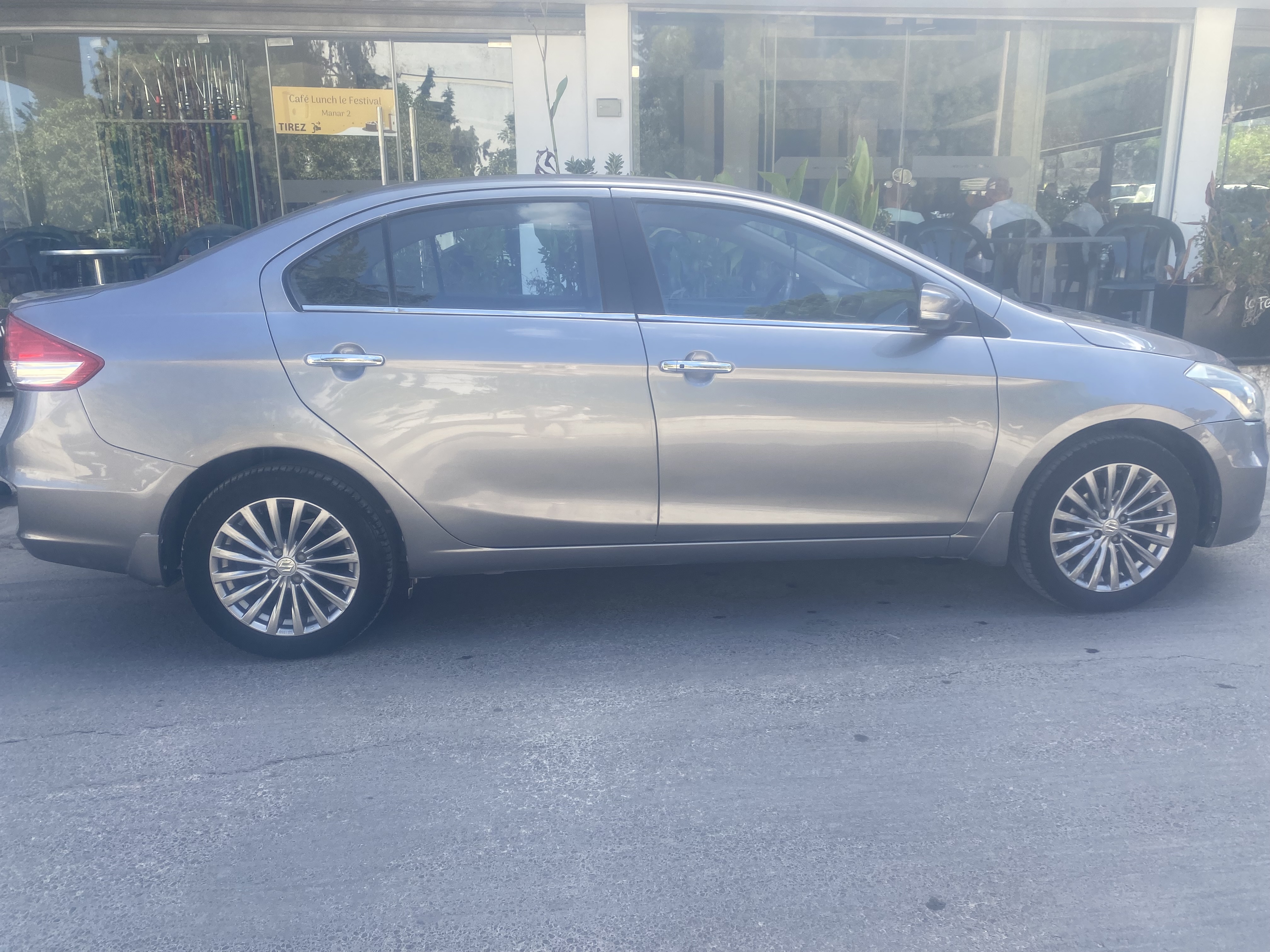 El Menzah El Manar 2 Suzuki Autre Modle Voiture en trs bonne tat