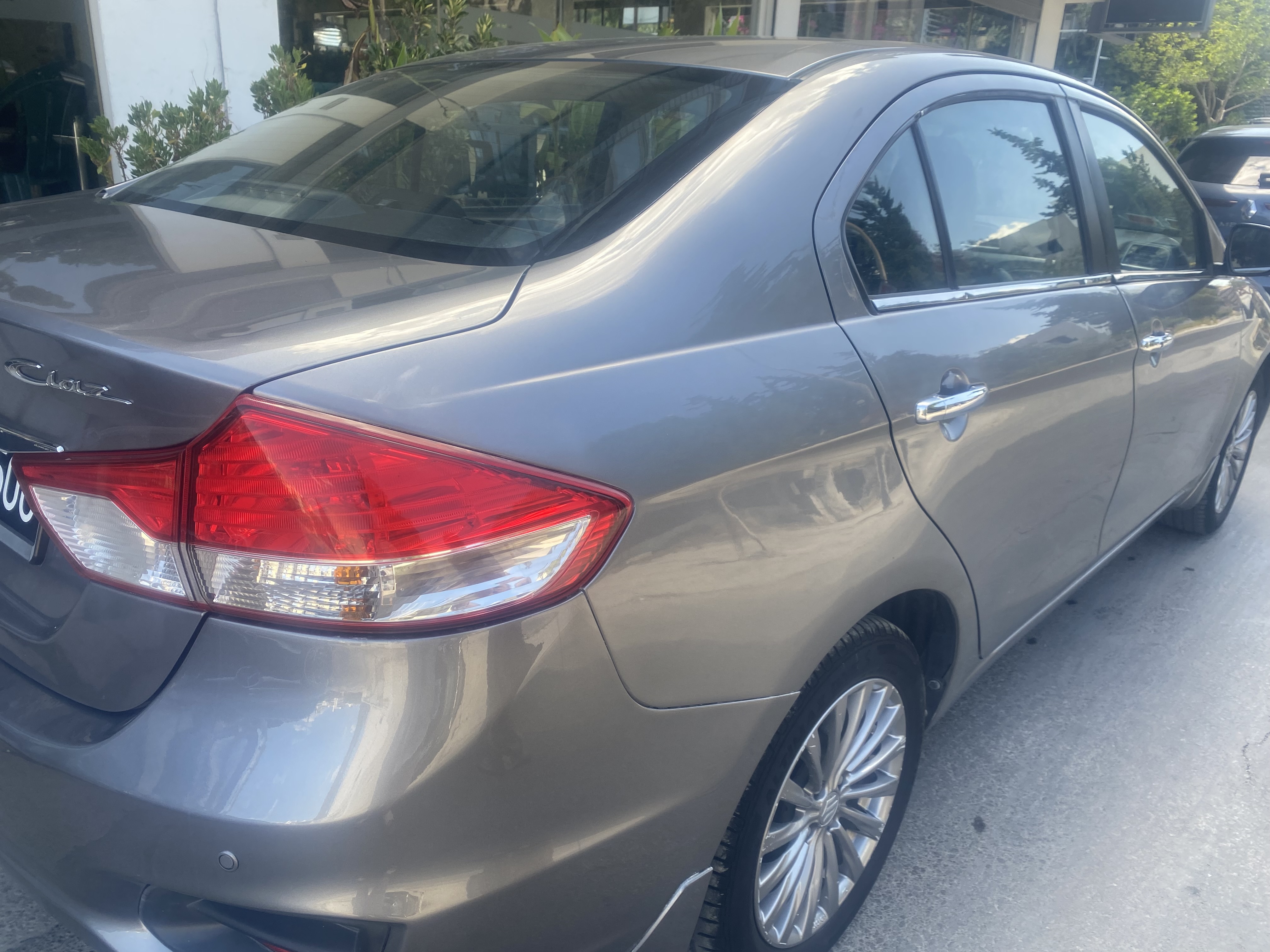 El Menzah El Manar 2 Suzuki Autre Modle Voiture en trs bonne tat