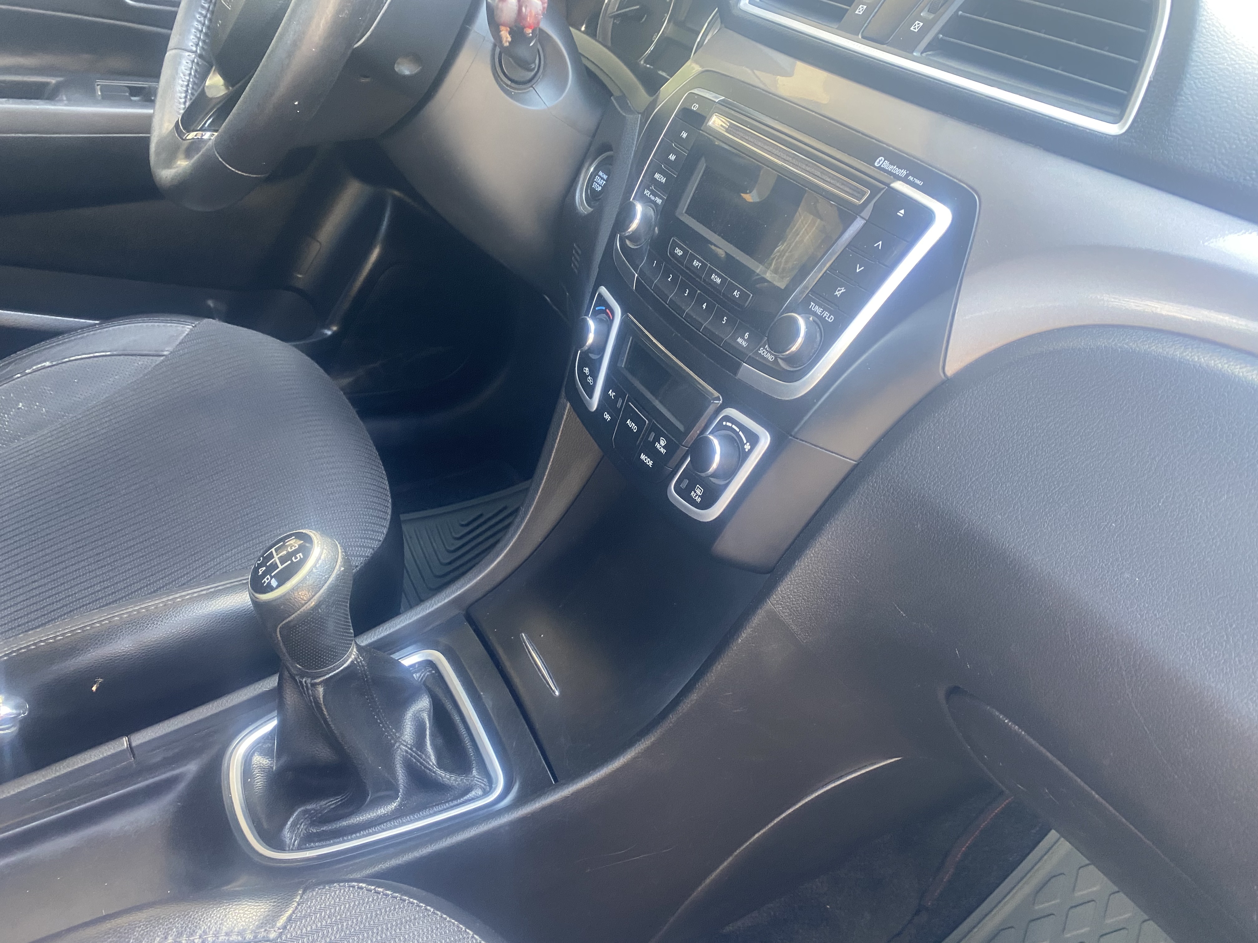 El Menzah El Manar 2 Suzuki Autre Modle Voiture en trs bonne tat