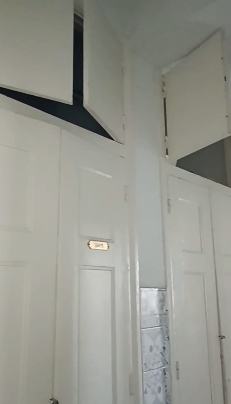 Bab Bhar Bab Bhar Location Appart. 5 pices+ Appartement usage bureau ou habitation