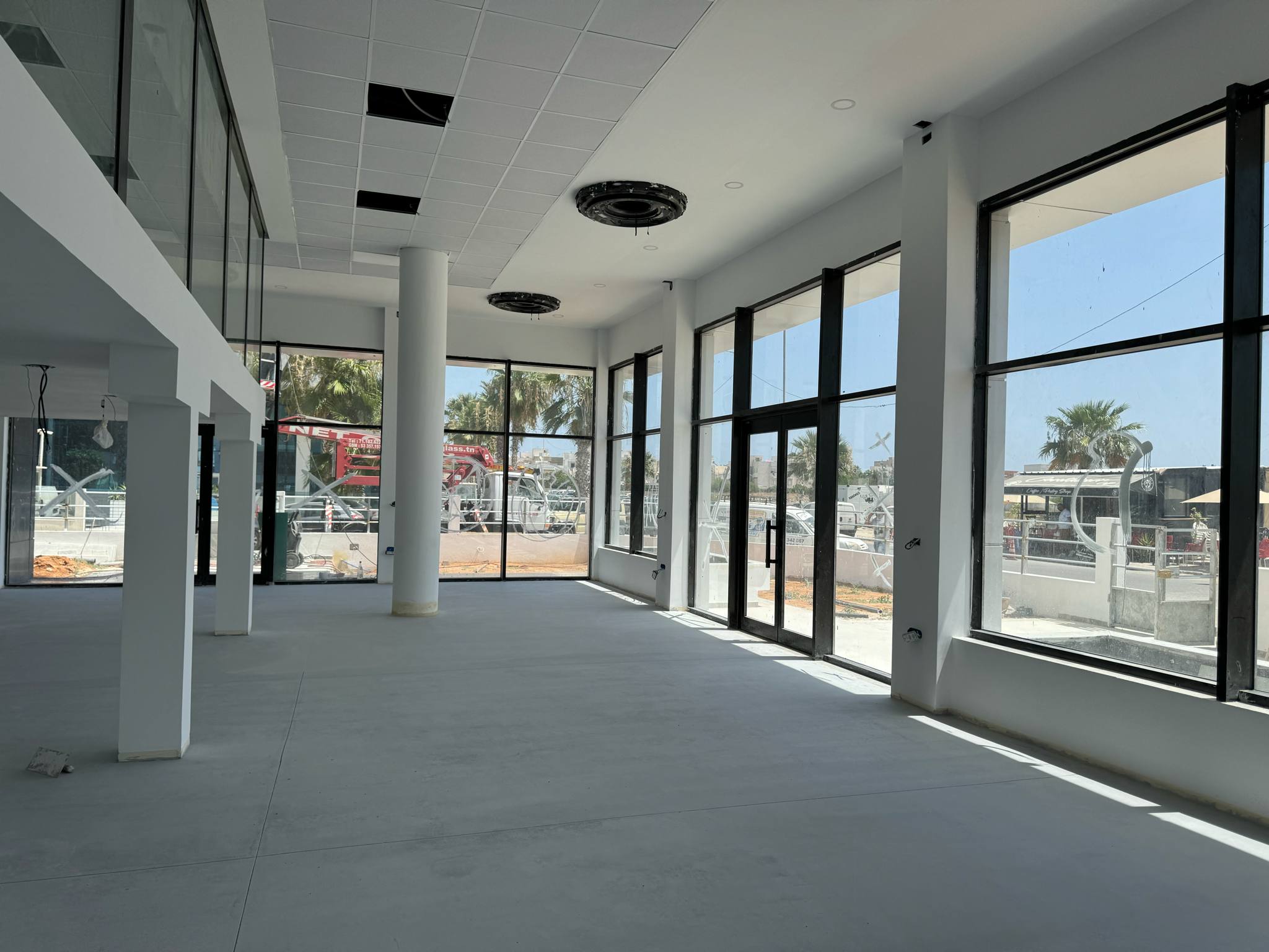 El Kram Le Kram Bureaux & Commerces Bureau Super immeuble bureautique avec vue au lac 3 kram