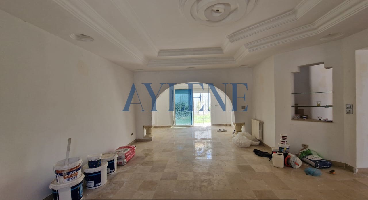La Marsa Marsa Safsaf Location Appart. 5 pices+ Villa s5  la marsa avec grand jardin